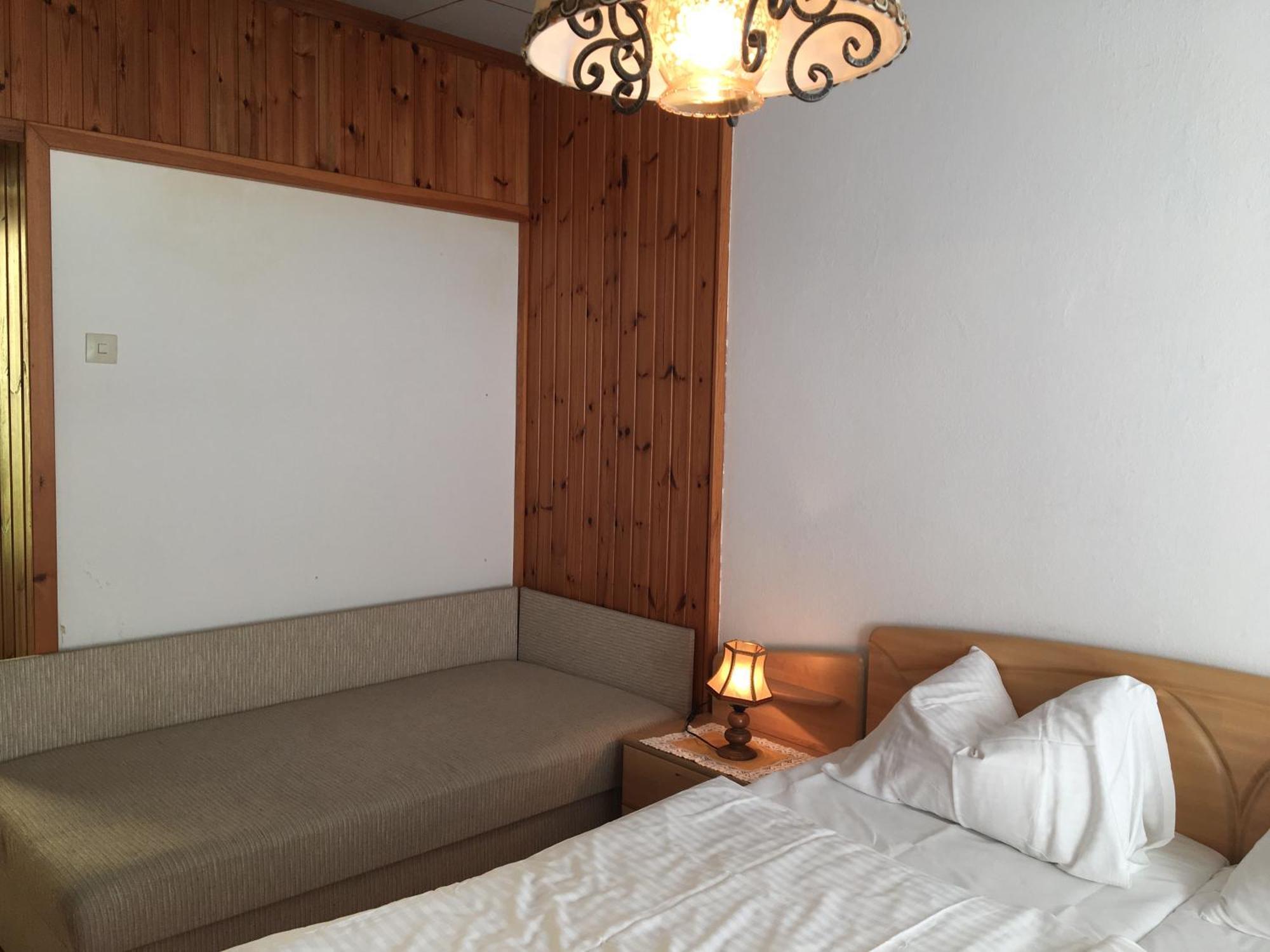 Skorianzhof Hotel Eberndorf Kamer foto
